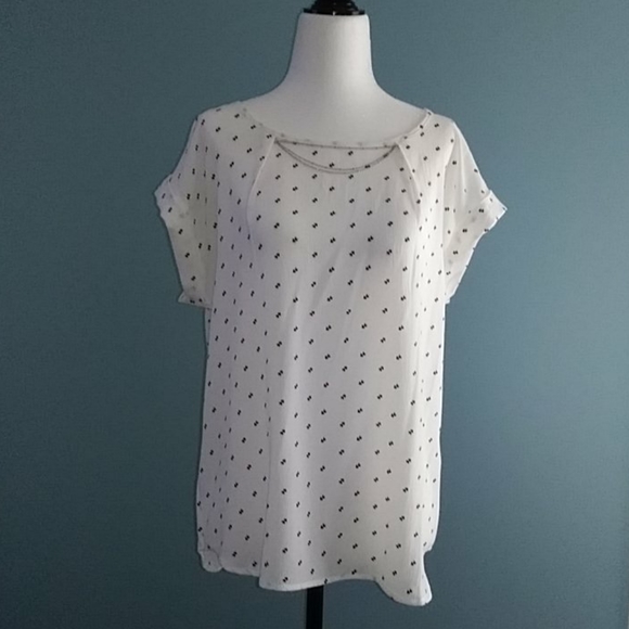 🛍️3/$25 Ardene Short Sleeve Blouse - Picture 2 of 4